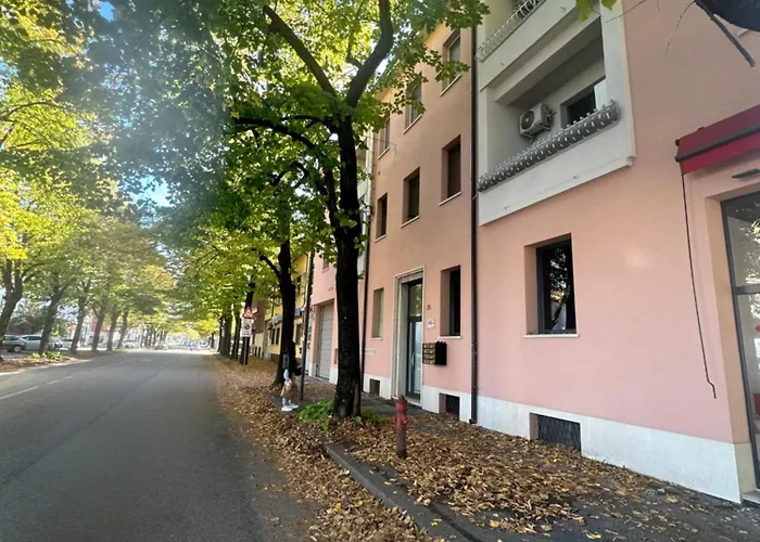 Alojamento de Acomodação e Pequeno-almoço Locazione Turistica Girasole